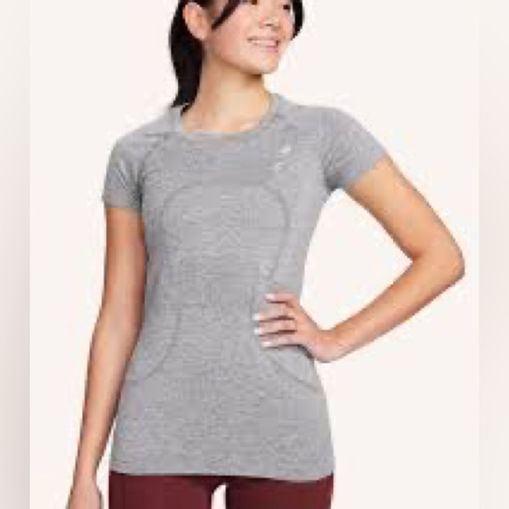 Lululemon Swiftly Tech Top Size 6! - image 6
